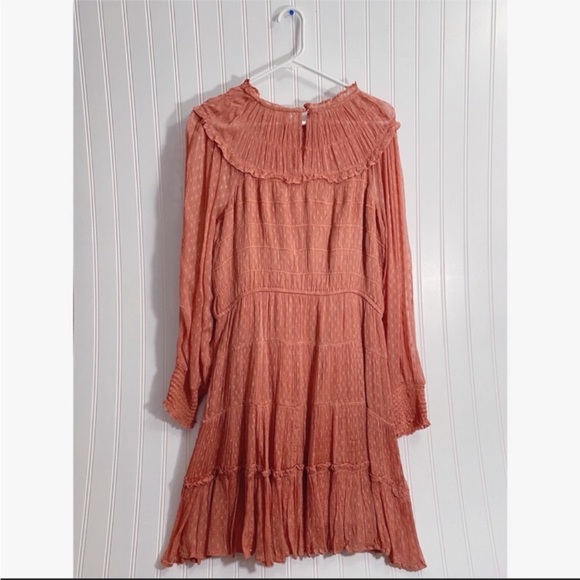 Beautiful, never worn - Picture 3 of 6